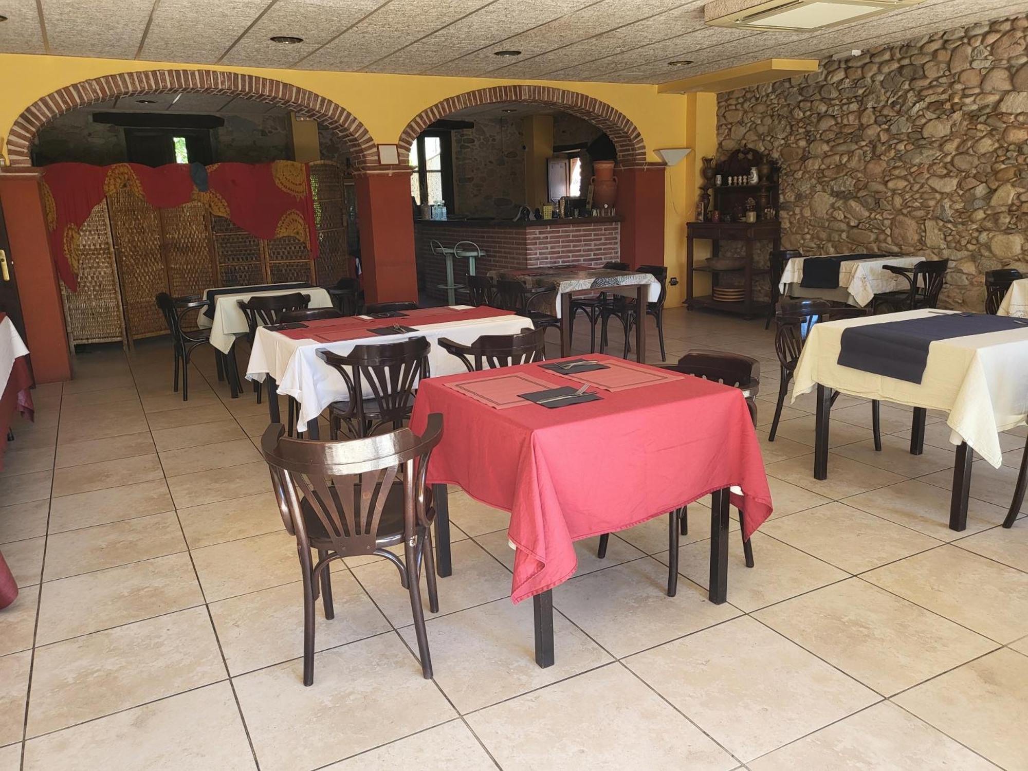 Hotel Pasteral Riu Ter La Cellera de Ter Extérieur photo